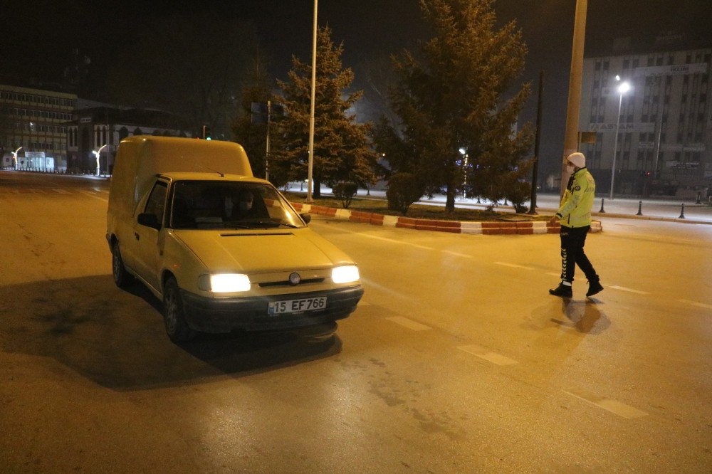 Afyonkarahisar’da kısıtlamada denetimler başladı