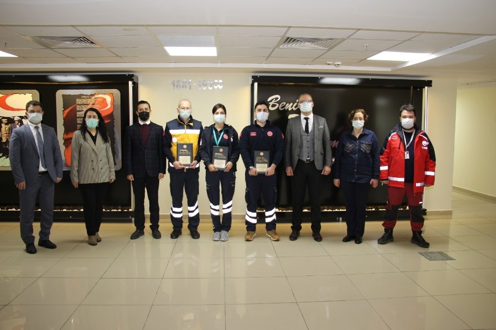 Aydın’da 112 Acil Sağlık Hizmetleri İstasyonlarına ödülleri takdim edildi