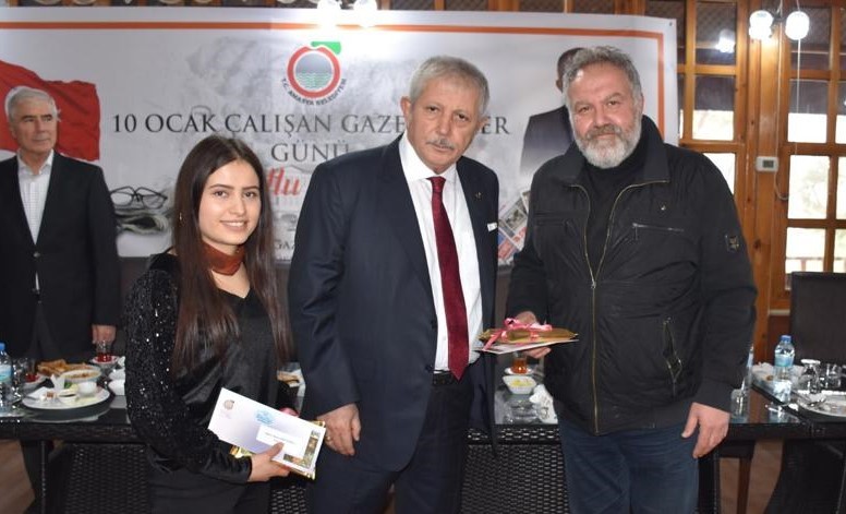 Başkan Sarı: “Gazetecilik büyük fedakârlık isteyen bir meslektir”