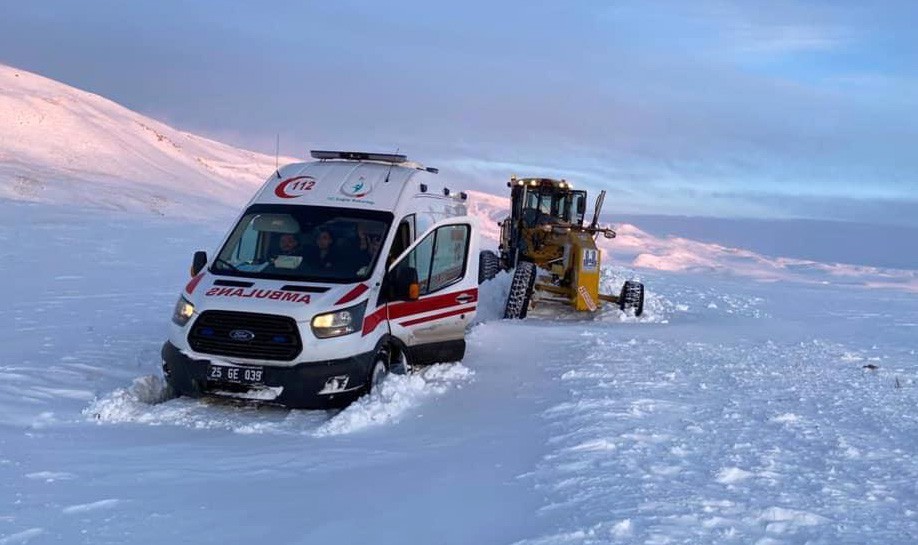 Büyükşehir’in kar timleri kırsalda da iş başında
