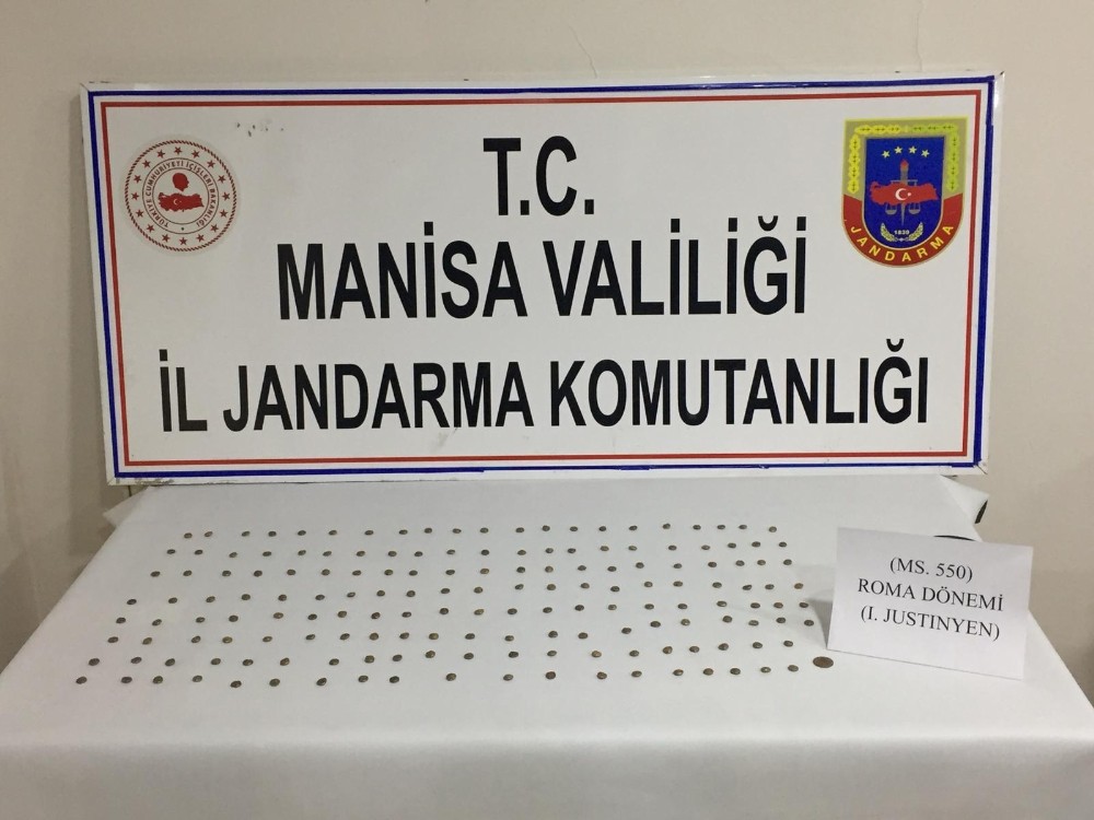 Doğu Roma dönemine ait sikkeleri satmaya çalışırken yakalandı