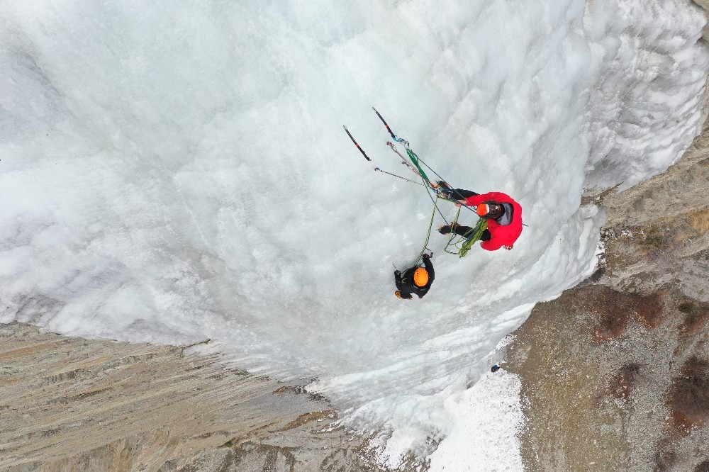 Erzurum’da buz tırmanışı festivali