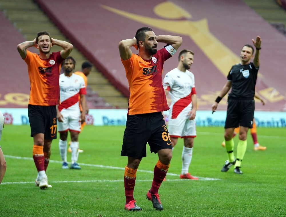 Galatasaray liderliği kaptırdı