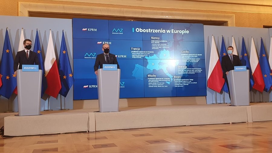 Polonya’da Covid-19 kısıtlamaları 31 Ocak’a kadar uzatıldı