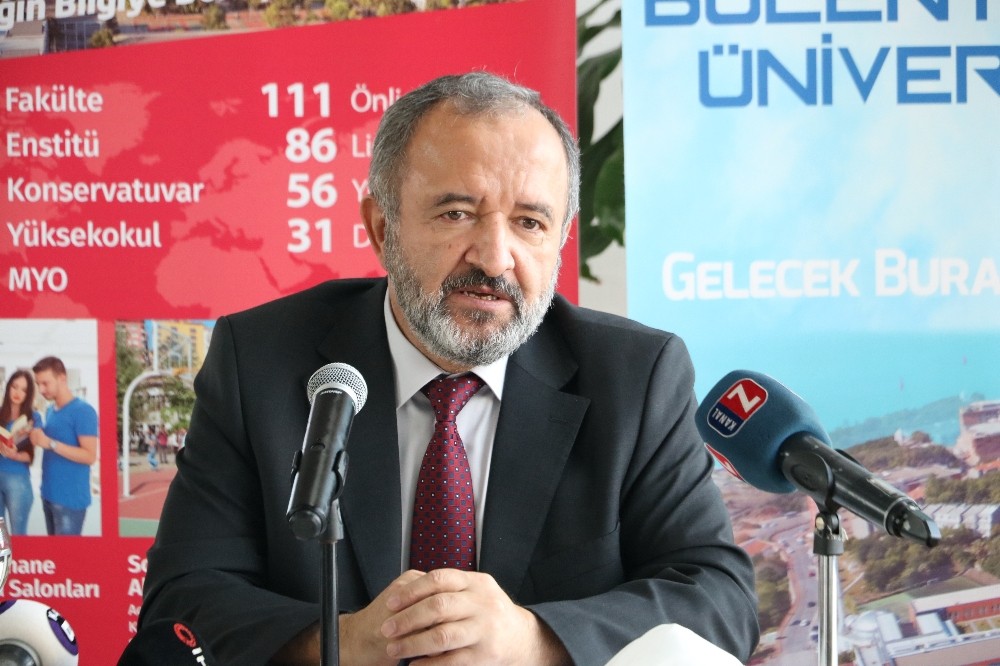 Rektör Çufalı, “Yeni dönemlerde yeni eğitim anlayışları teknolojiyi kullanarak gelişiyor”