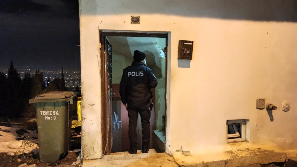 Sobadan sızan gaz yaşlı çifti ayırdı