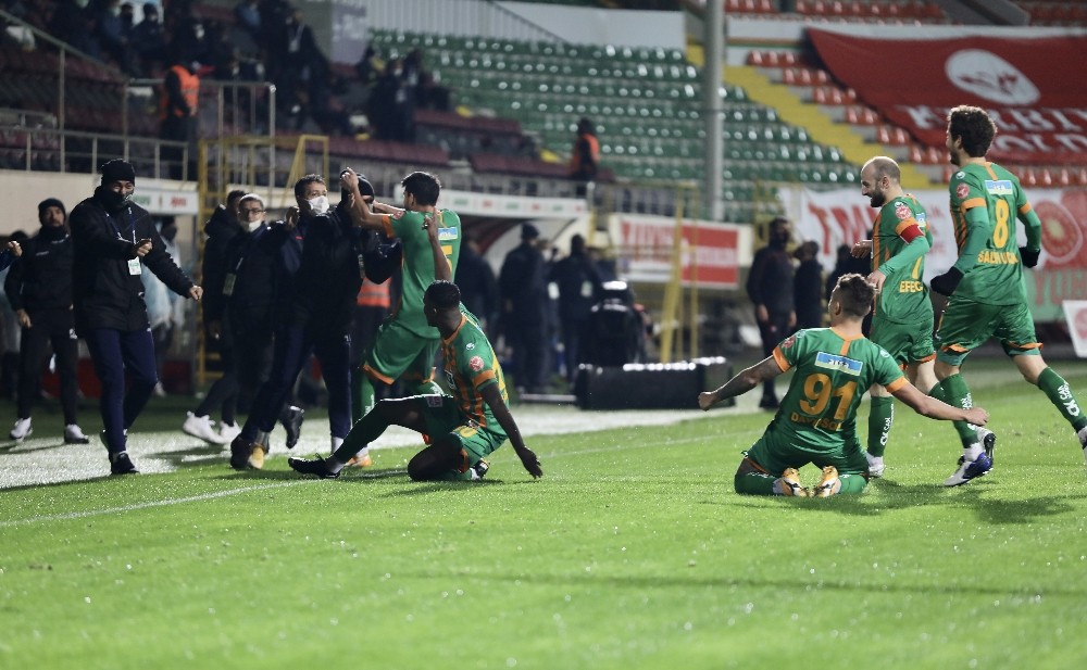 Süper Lig: Aytemiz Alanyaspor: 4 – MKE Ankaragücü: 3 (Maç sonucu)