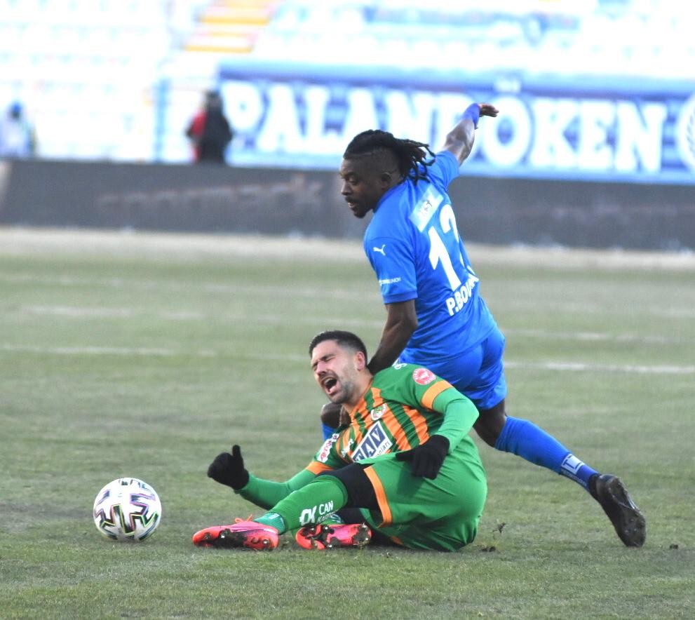 Süper Lig: BB Erzurumspor: 1 – Alanyaspor: 0 (İlk yarı)