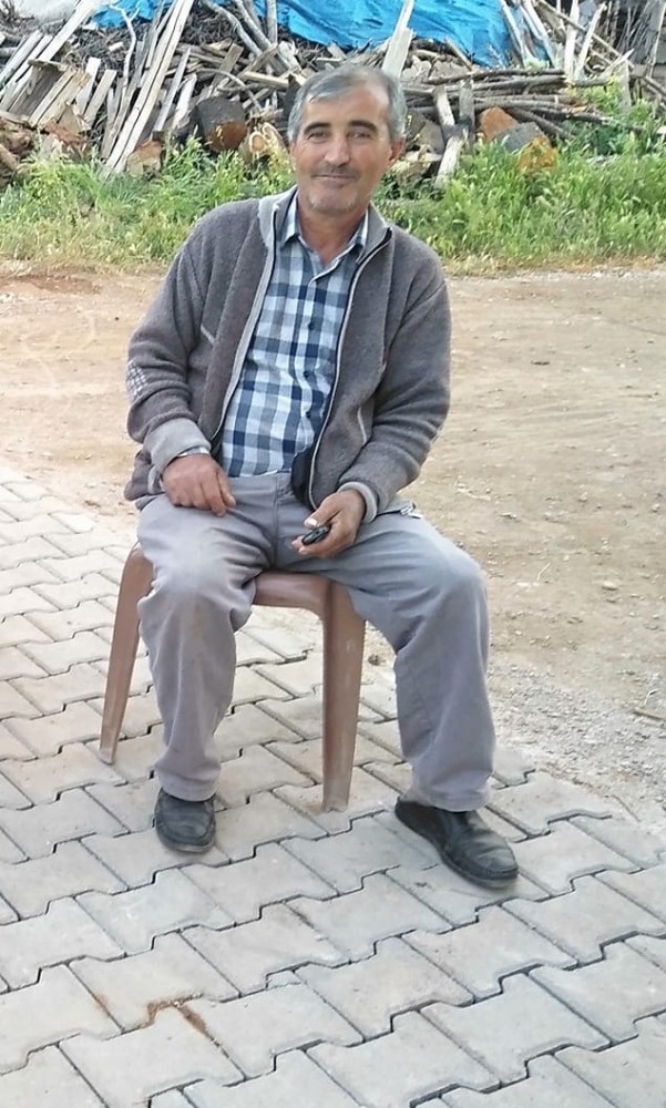 Tüfeğini temizlerken kendini vurdu