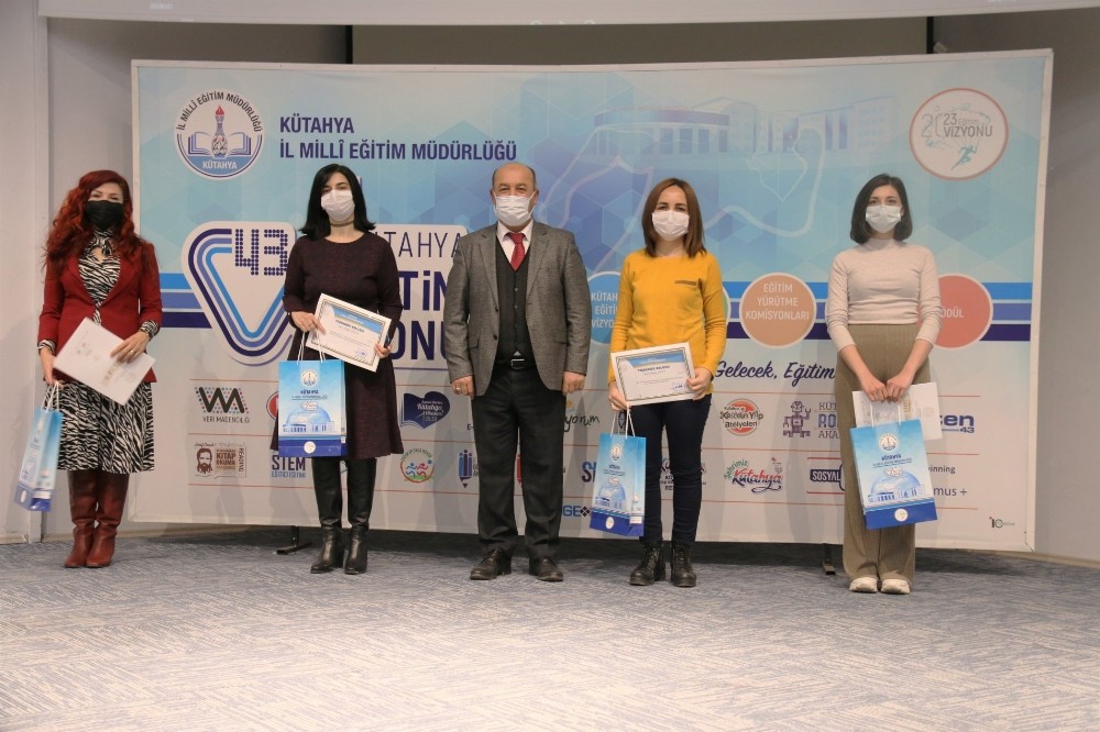 Uzaktan Eğitim Akademisine destek veren öğretmenlere Teşekkür Belgesi