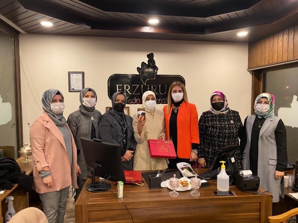 Zehra Taşkesenlioğlu Ban, Kadın Kooperatiflerini Erzurum Kadın Kooperatifi’nde topladı
