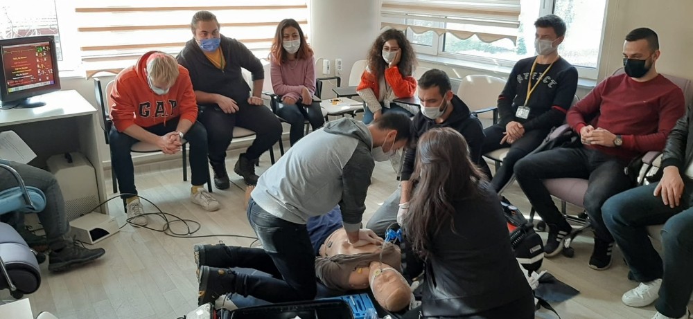 112 personeline temel eğitim verildi