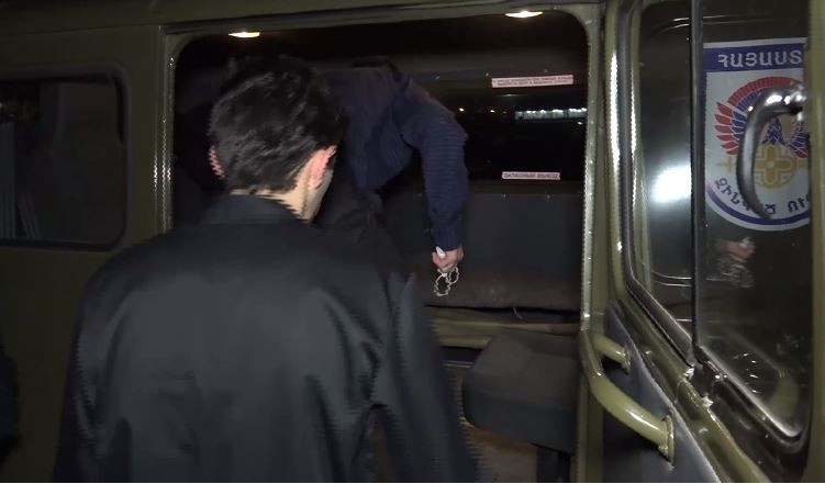 Azerbaycan ve Ermenistan arasındaki esir takasına ait görüntüler yayınlandı