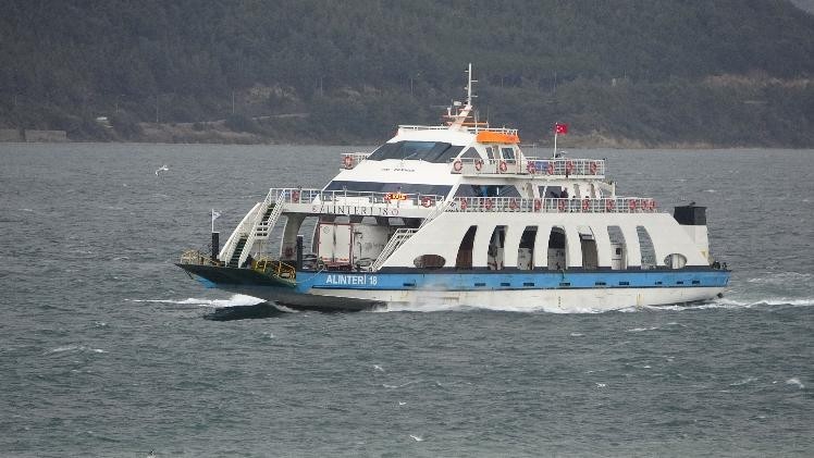 Çanakkale Boğazı’nda feribot seferleri yeniden başladı