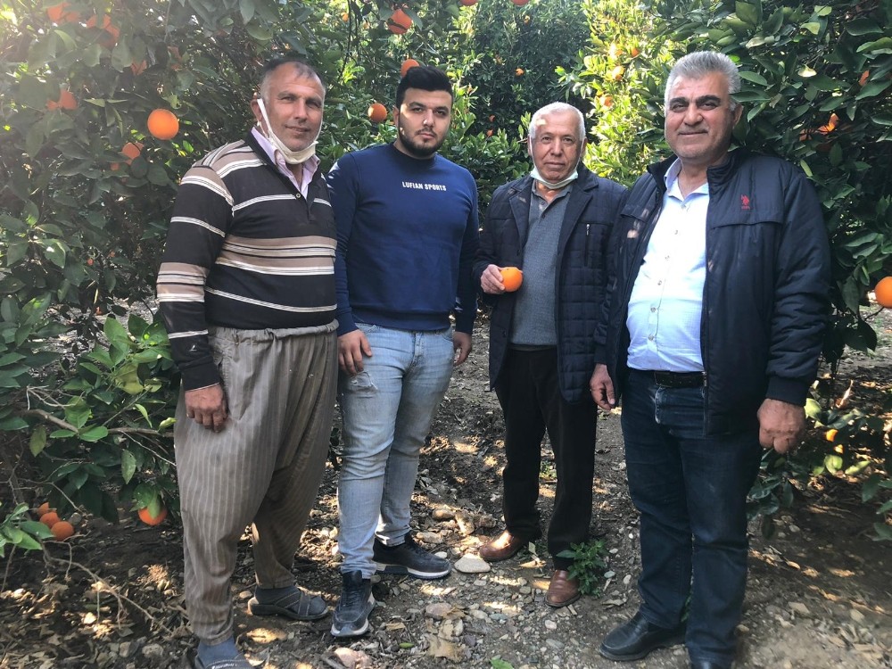 Çiftçi üretiyor aracı kazanıyor