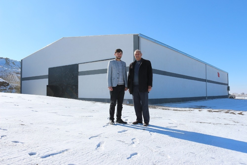 Çorum’da genç girişimci, TKDK hibesi ile soğan deposu kurdu