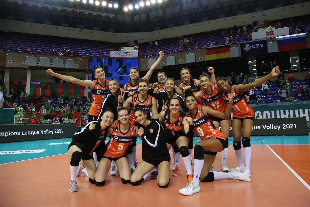 Eczacıbaşı VitrA, çeyrek finali garantiledi