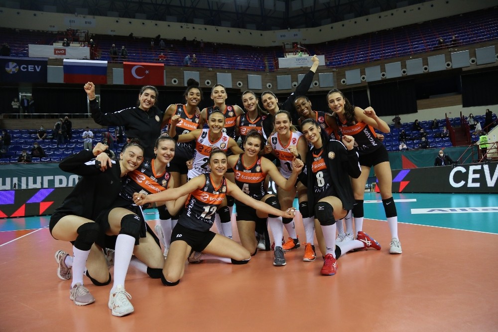 Eczacıbaşı VitrA, namağlup tur atladı