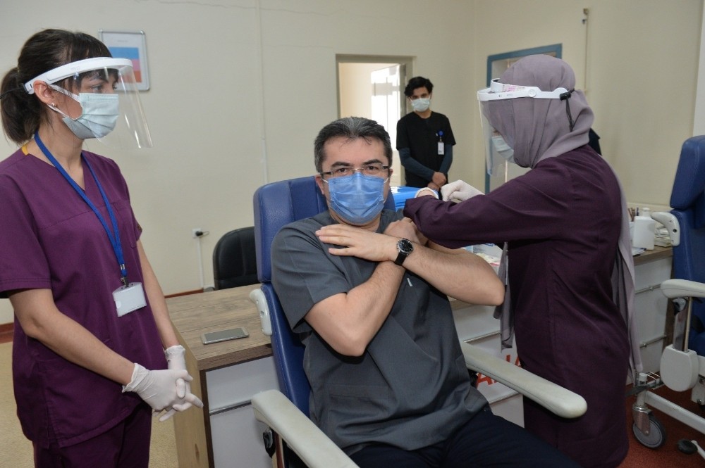 Erzurum Valisi Memiş: “Vaka sayılarında bir yükselme olmaz ise Erzurum ile ilgili tedbirleri olumlu yönde değerlendireceğiz”