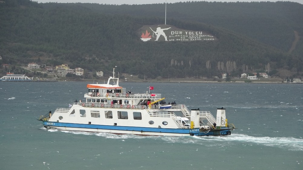 Gelibolu-Lapseki feribot seferleri yeniden başladı