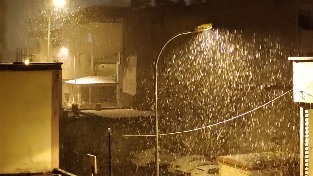 İslahiye‘de yoğun kar yağışı etkili oldu