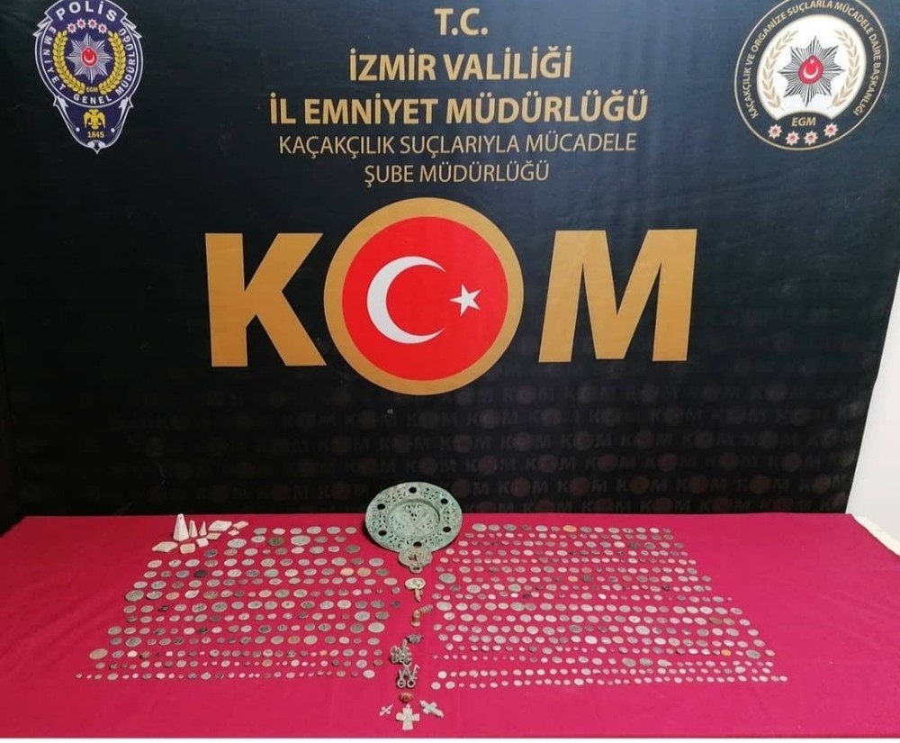 İzmir’de 661 adet tarihi eser ele geçirildi