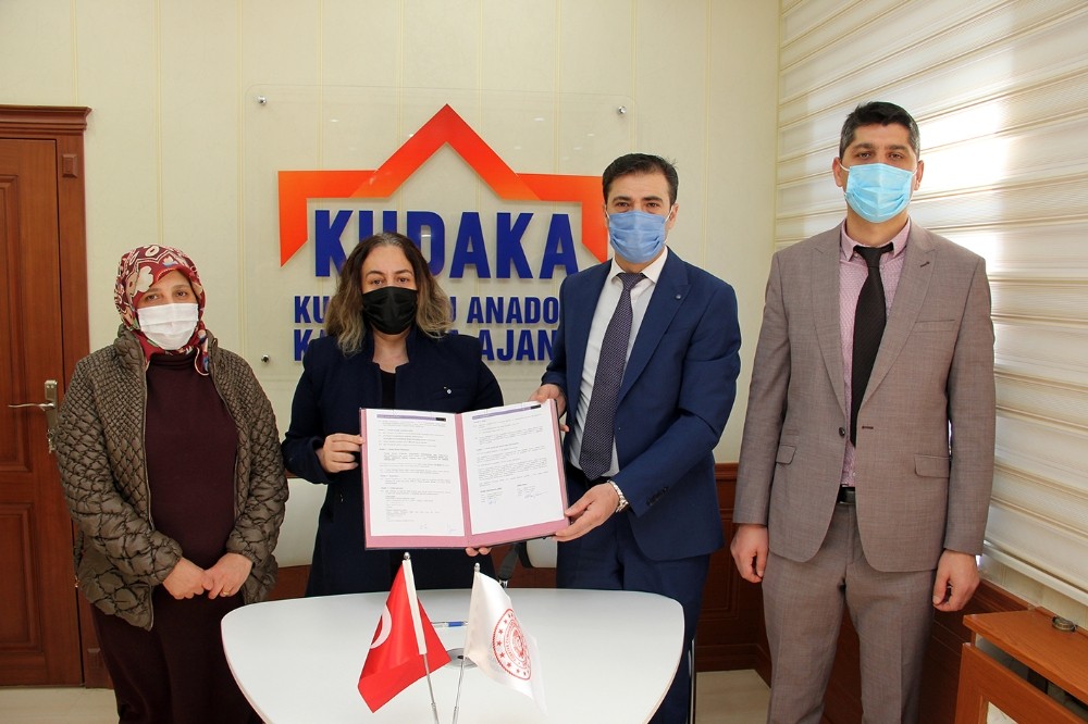 “Kadının Eli Hayata Değer Katıyor” projesi destek sözleşmesi imzalandı