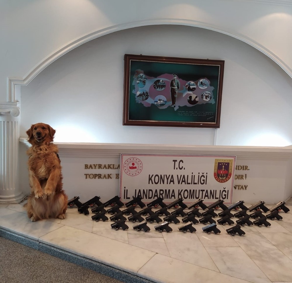 Konya’da silah kaçakçılığı operasyonu: 39 tabanca ele geçirildi, 5 şüpheli tutuklandı