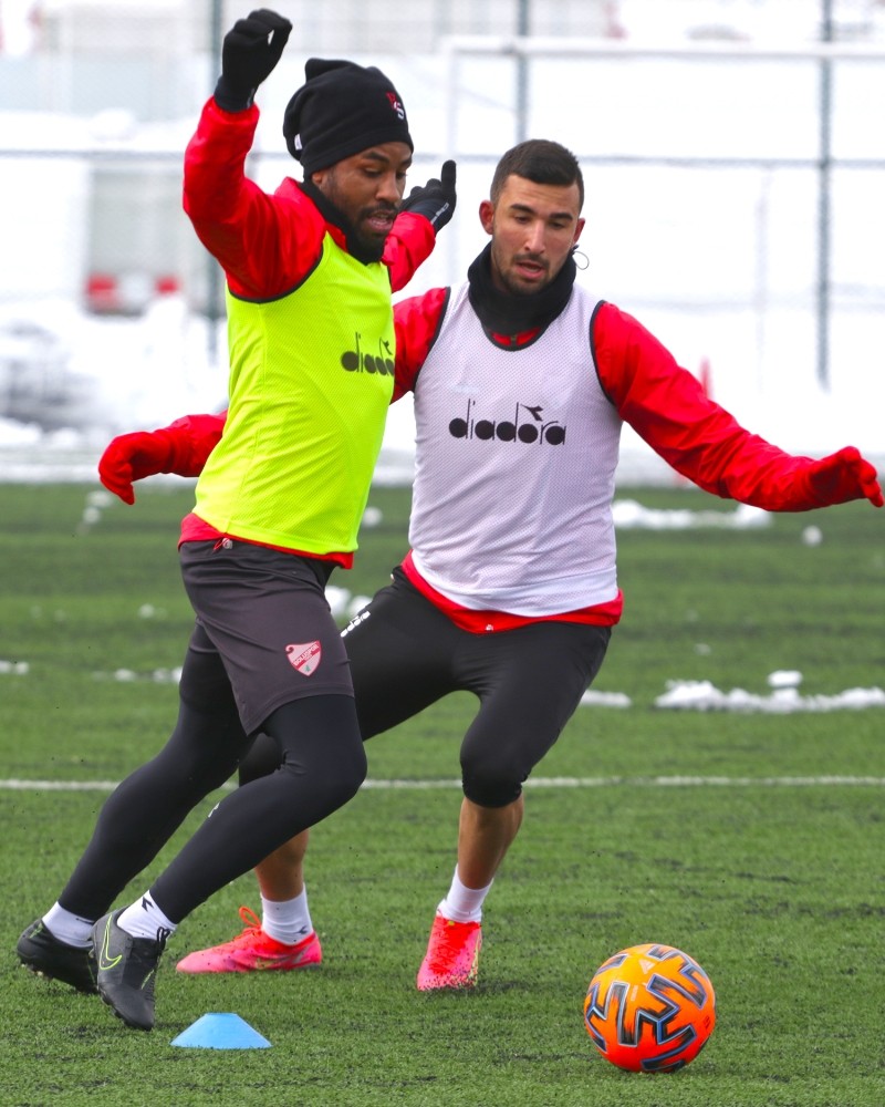 Reha Erginer: “Kötü gidişat var ama referanslı bir oyun var”