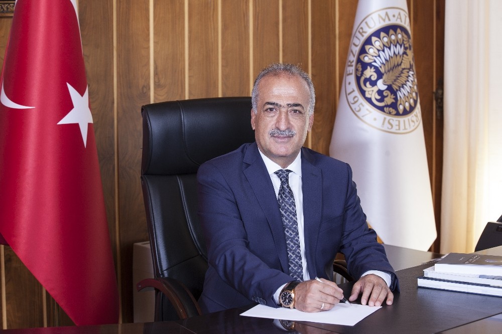 Rektör Çomaklı’dan Regaip Kandili mesajı