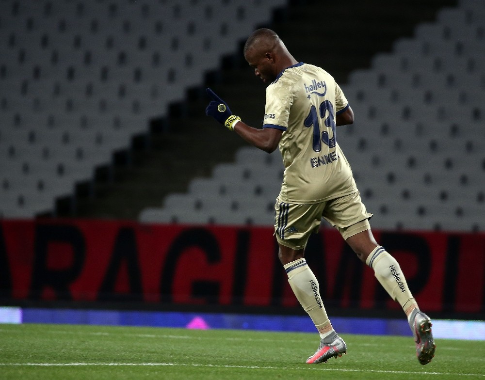 Valencia’dan kupa ve ligde 1’er gol