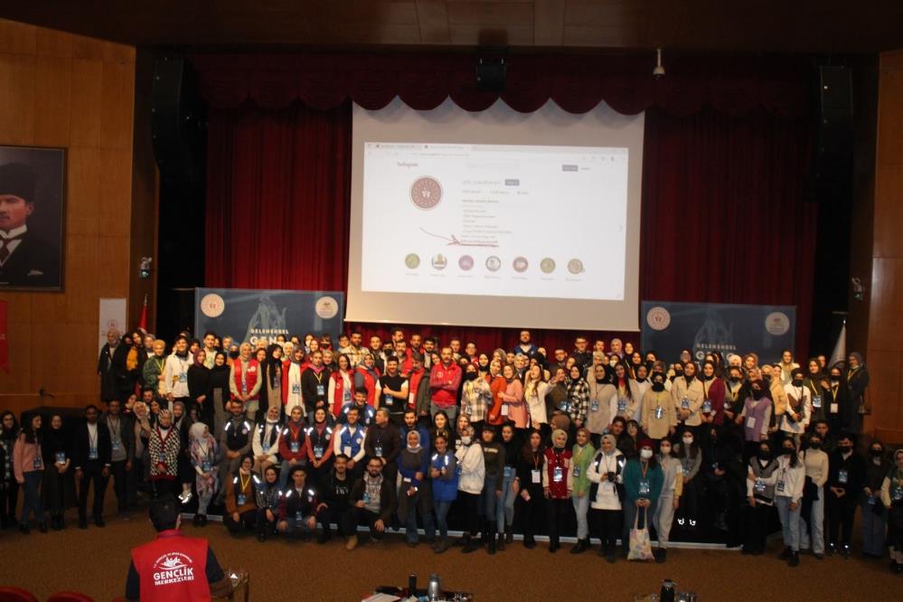 Genç gönüllü çalıştayı düzenlendi